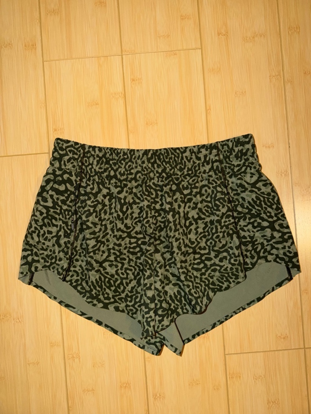 Athleta Hustle 3” Athletic Shorts